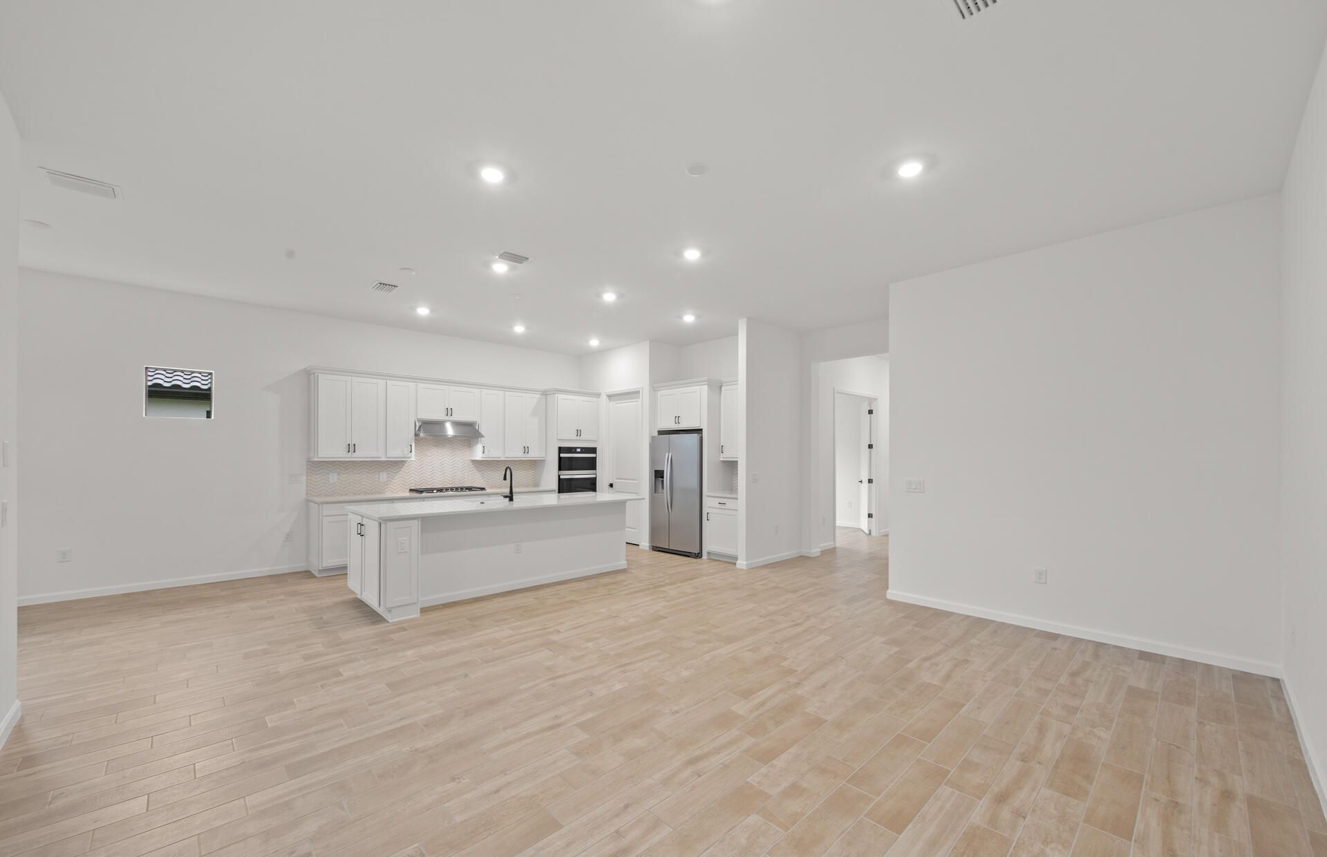 2107 Freemont Drive, Naples, FL 34120 Photo