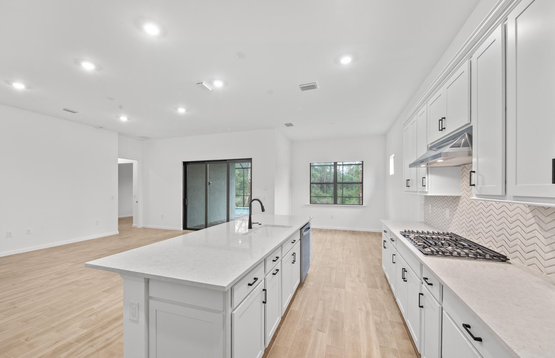 2107 Freemont Drive, Naples, FL 34120 Photo