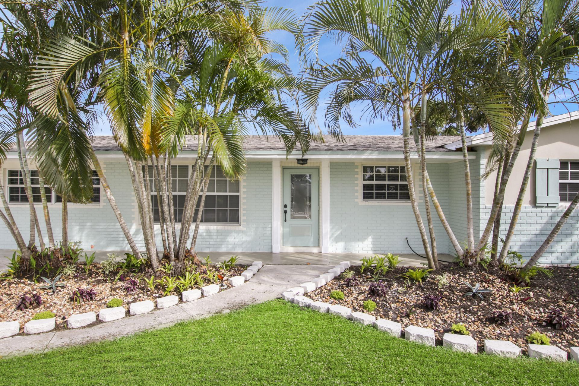 19185 SE Homewood Avenue, Jupiter, FL 33469 Photo