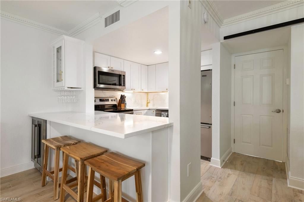 950 7th Ave S, Unit 23, Naples, FL 34102 Photo