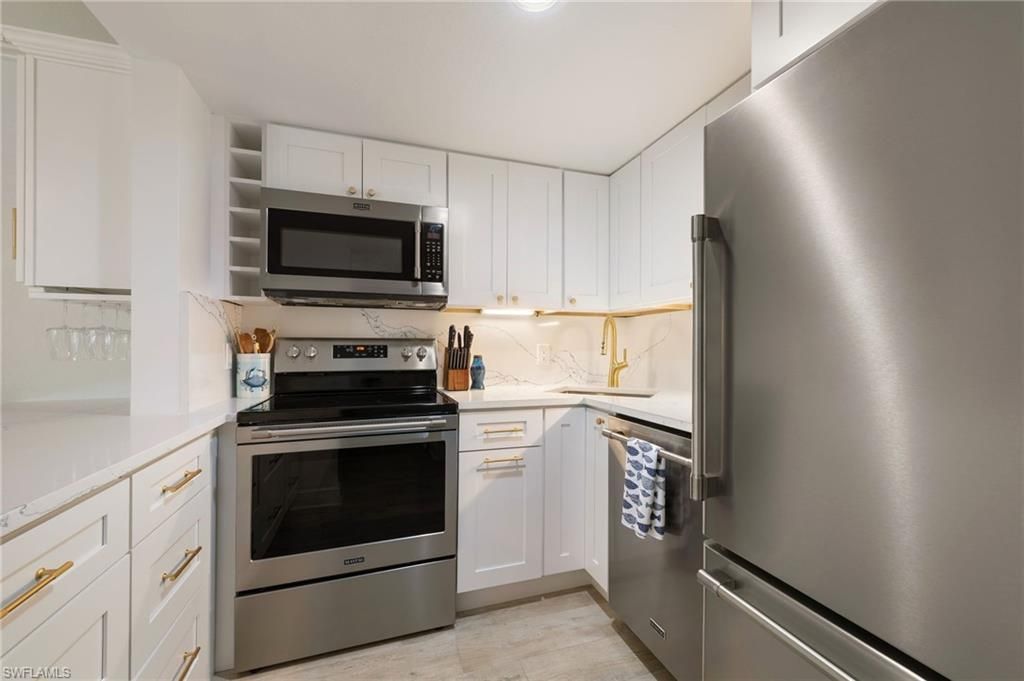 950 7th Ave S, Unit 23, Naples, FL 34102 Photo