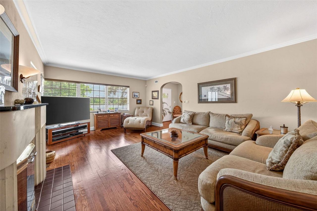 830 Lake Davis Drive, Orlando, FL 32806 Photo