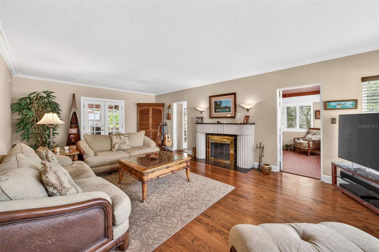 830 Lake Davis Drive, Orlando, FL 32806 Photo