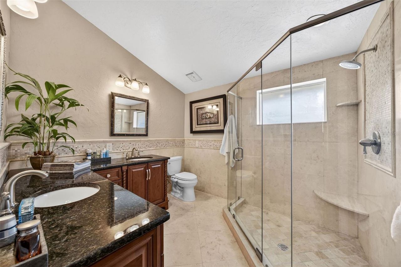 830 Lake Davis Drive, Orlando, FL 32806 Photo