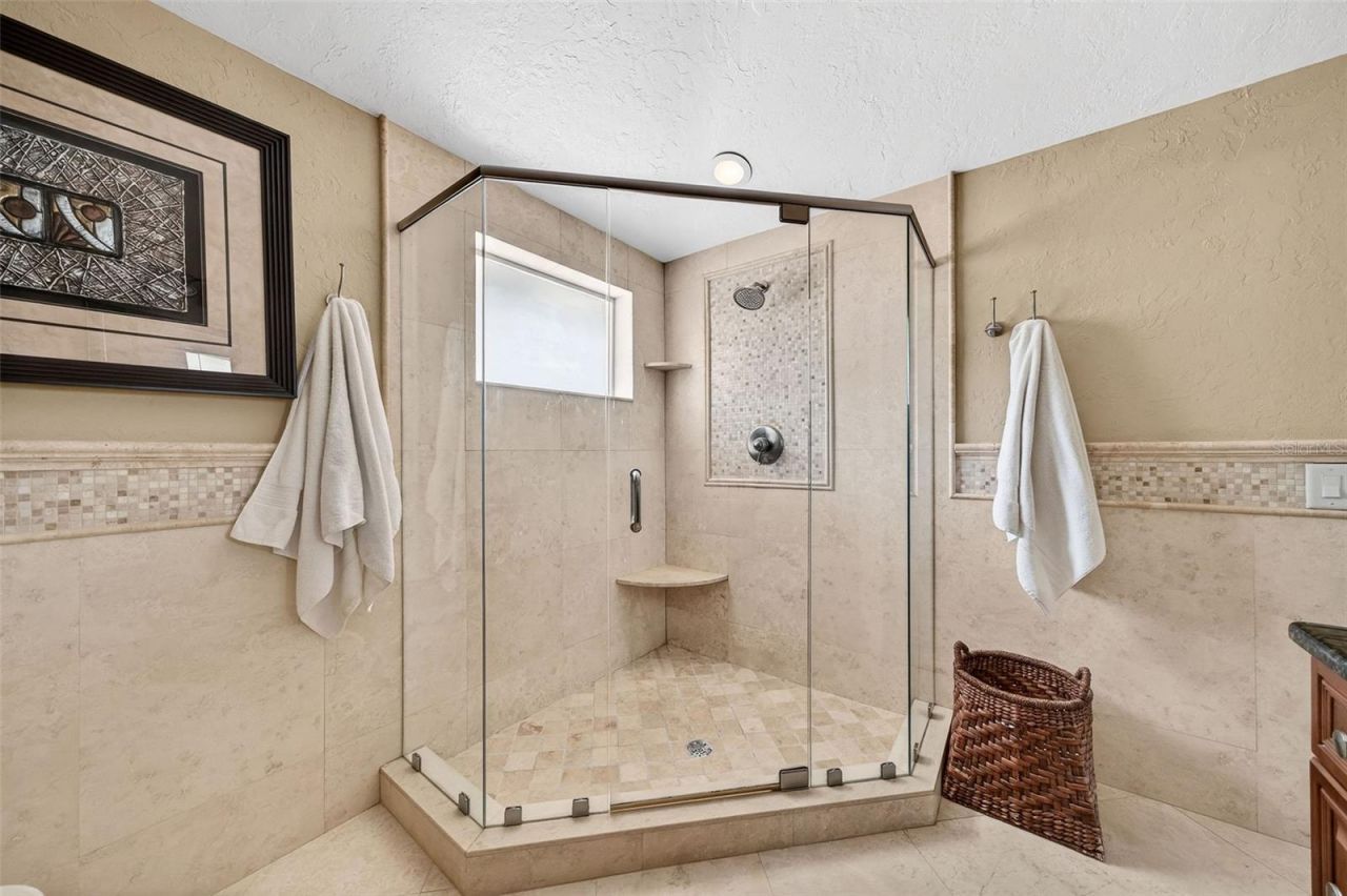 830 Lake Davis Drive, Orlando, FL 32806 Photo