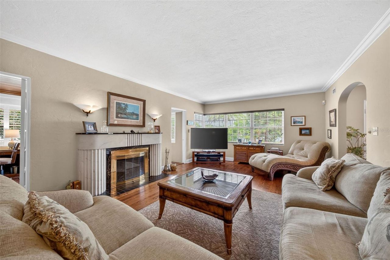 830 Lake Davis Drive, Orlando, FL 32806 Photo