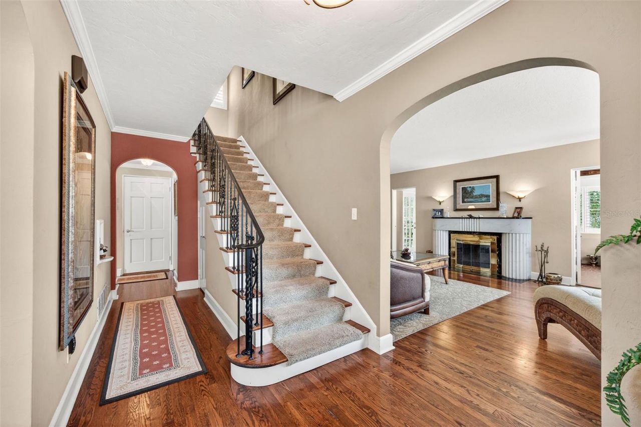 830 Lake Davis Drive, Orlando, FL 32806 Photo