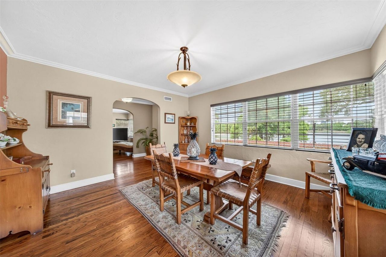 830 Lake Davis Drive, Orlando, FL 32806 Photo