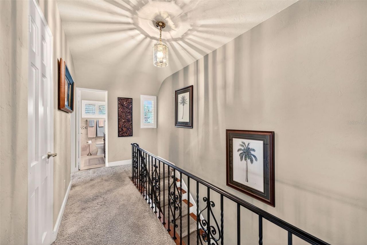 830 Lake Davis Drive, Orlando, FL 32806 Photo
