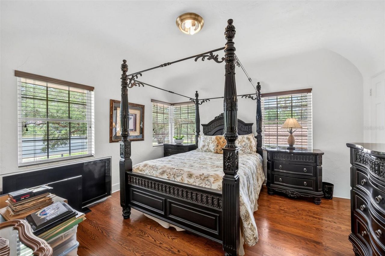 830 Lake Davis Drive, Orlando, FL 32806 Photo