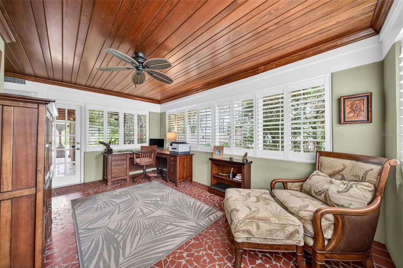 830 Lake Davis Drive, Orlando, FL 32806 Photo