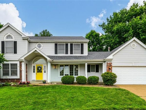 6 Lost Meadow Court , St Charles, MO 63303