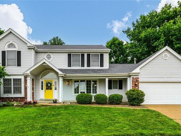 6 Lost Meadow Court , St Charles, MO 63303