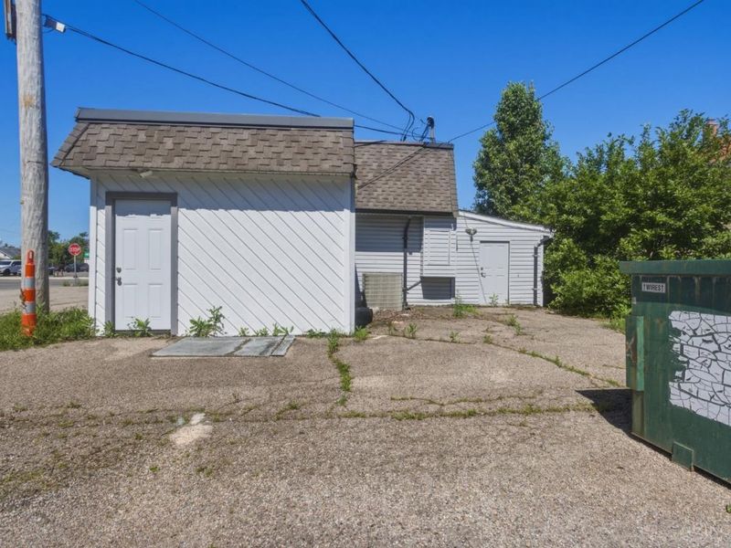 136 N Broad Street, Fairborn, OH 45324 Photo 18