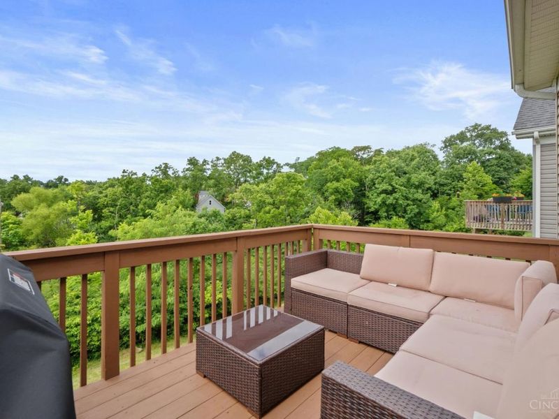 3359 Forestview Drive, Green Township, OH 45211 Photo 3