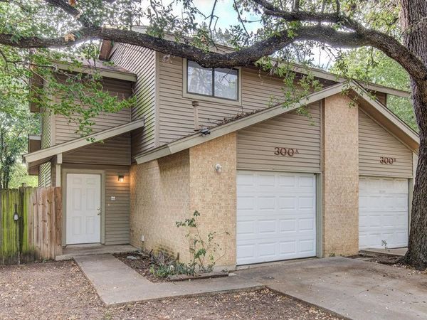 300 Villa Oaks CIR, Unit A, Austin, TX 78745