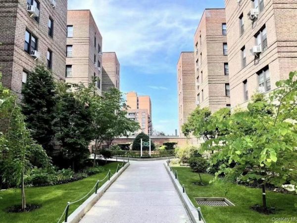 43-40 Union Street, Unit 2D, Flushing, NY 11355