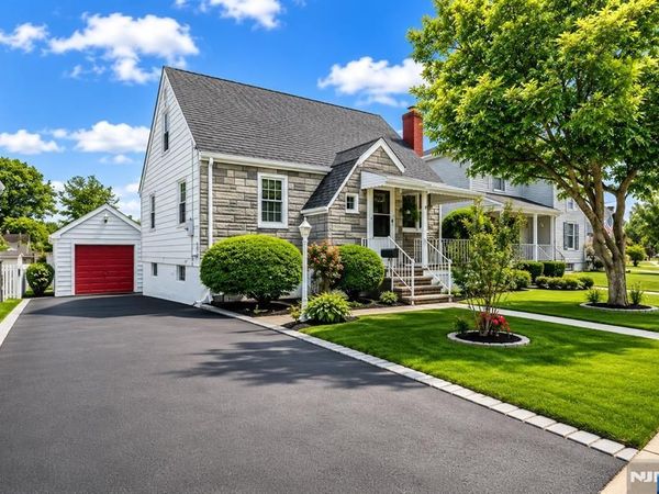 42 Long Valley Road, LODI, NJ 07644