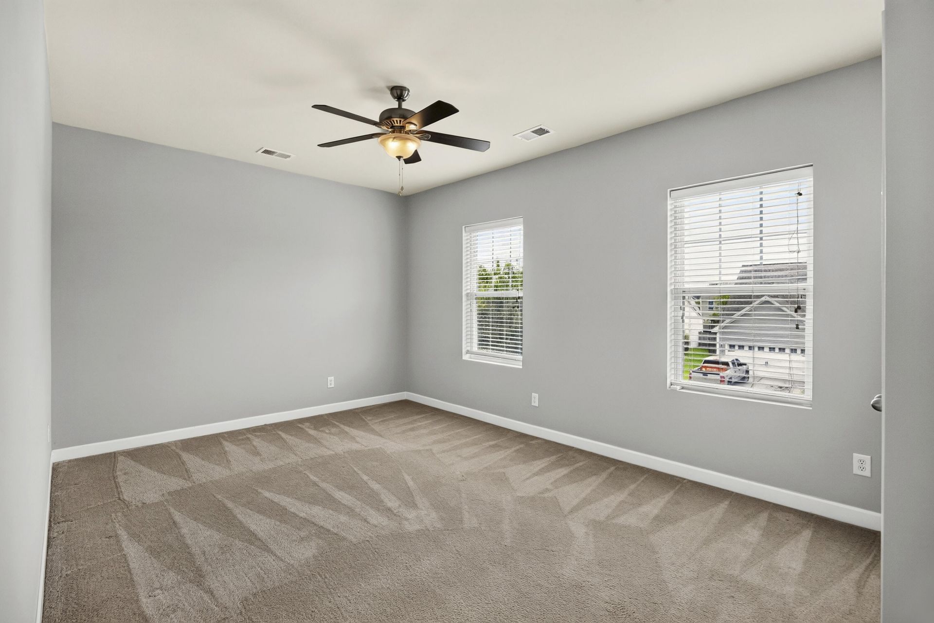 1015 Turtle Dove Lane Photo 29