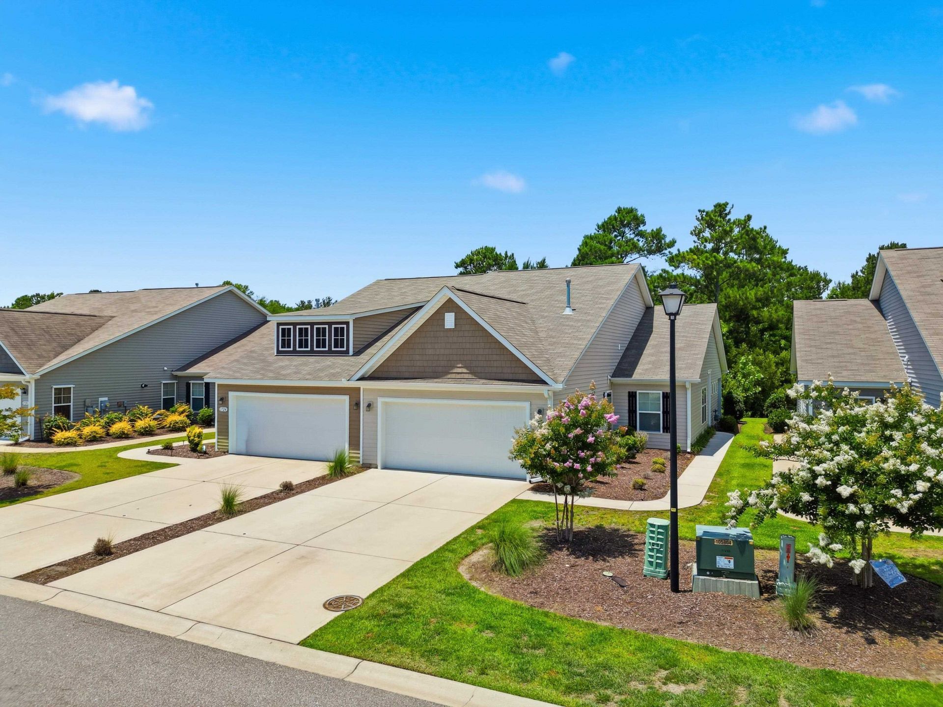 1720 Berkley Village Loop  Photo 4