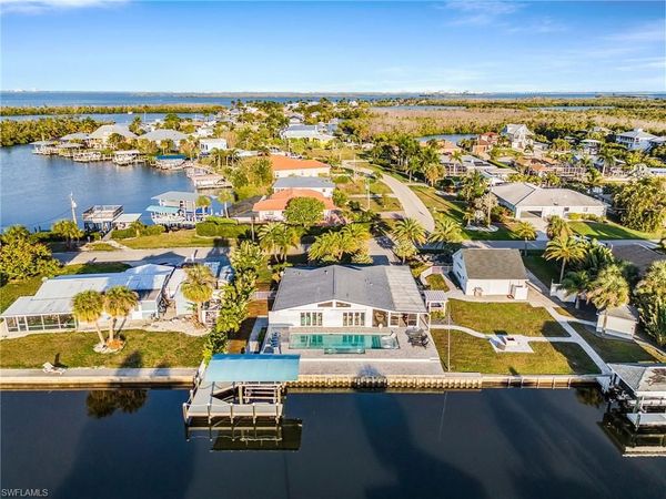 2823 8th AVE , ST. JAMES CITY, FL 33956