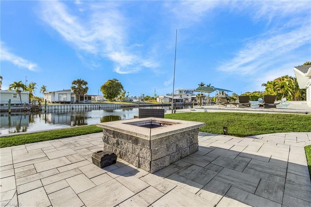 2823 8th Ave , Saint James City, FL 33956 Photo