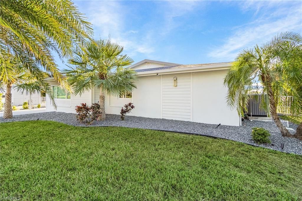 2823 8th Ave , Saint James City, FL 33956 Photo