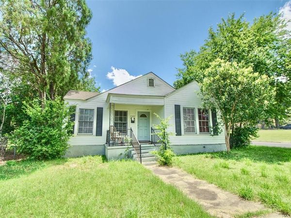2224 Live Oak Avenue , Waco, TX 76708