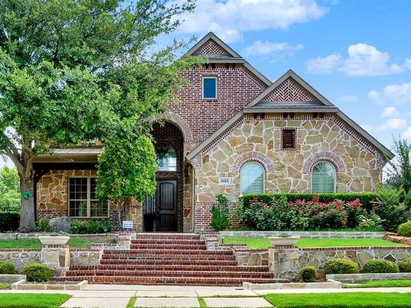 4604 GOLDEN MEW Drive, Carrollton, TX 75010