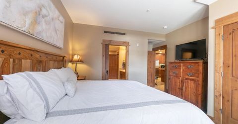 8001 Northstar Drive, Unit #212, Truckee, CA 96161 Photo