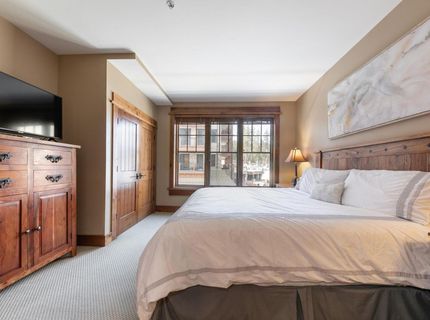 8001 Northstar Drive, Unit #212, Truckee, CA 96161 Photo