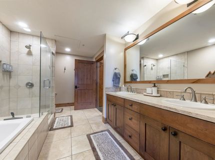 8001 Northstar Drive, Unit #212, Truckee, CA 96161 Photo