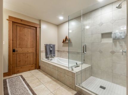 8001 Northstar Drive, Unit #212, Truckee, CA 96161 Photo