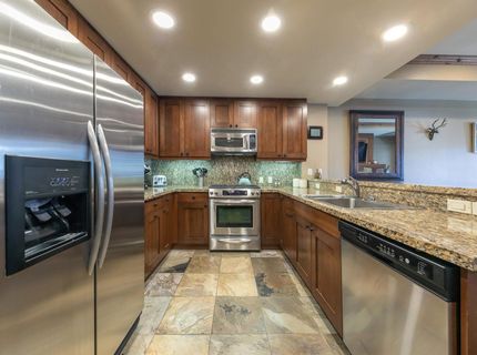 8001 Northstar Drive, Unit #212, Truckee, CA 96161 Photo