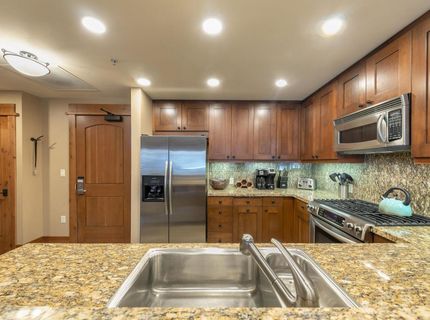 8001 Northstar Drive, Unit #212, Truckee, CA 96161 Photo