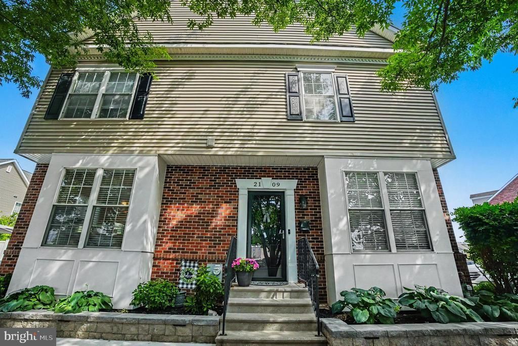2109 Trevi Court, Philadelphia, PA 19145 Main Photo