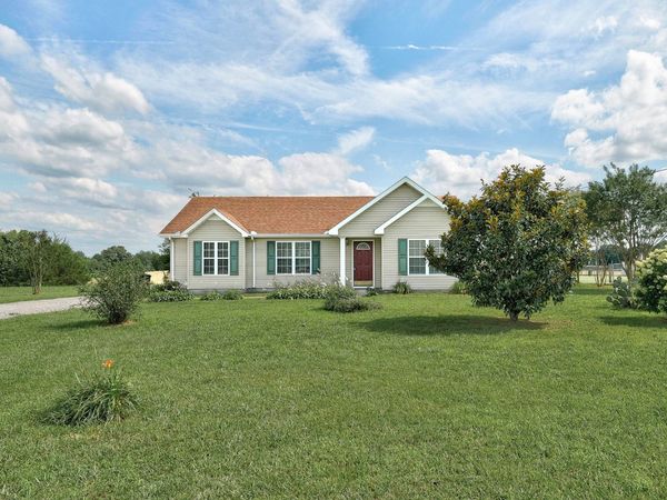 6 Fieldstone Ln , Fayetteville, TN 37334