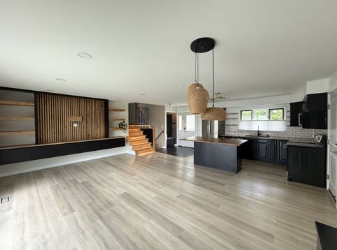 Main Photo