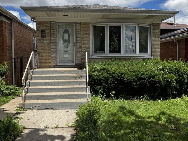 3112 W Columbus Avenue , Chicago, IL 60652