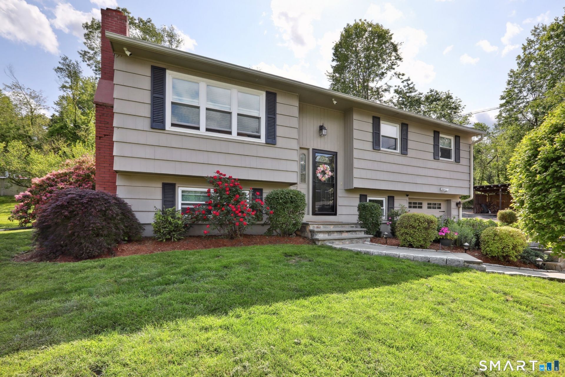 1 Parkwood Terrace, Danbury, CT 06811 Main Photo