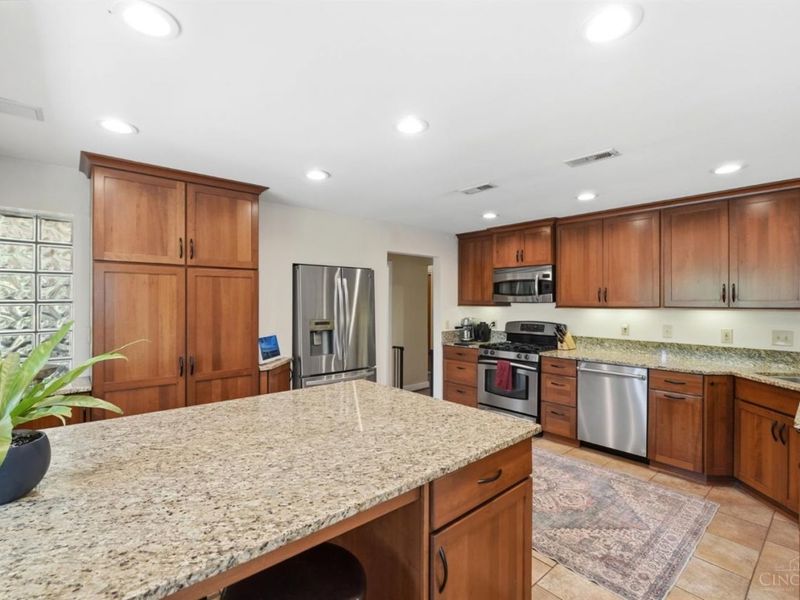 8520 Arborcrest Drive, Amberley, OH 45236 Photo 16