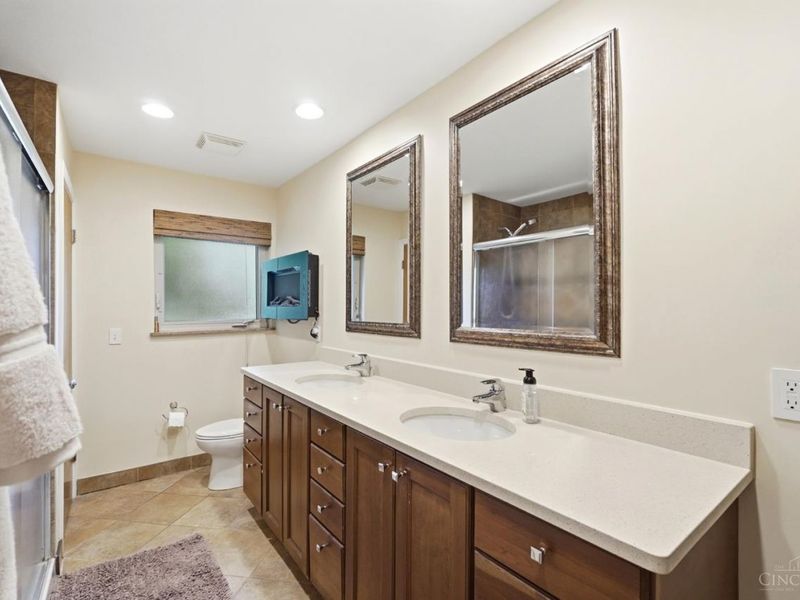 8520 Arborcrest Drive, Amberley, OH 45236 Photo 32
