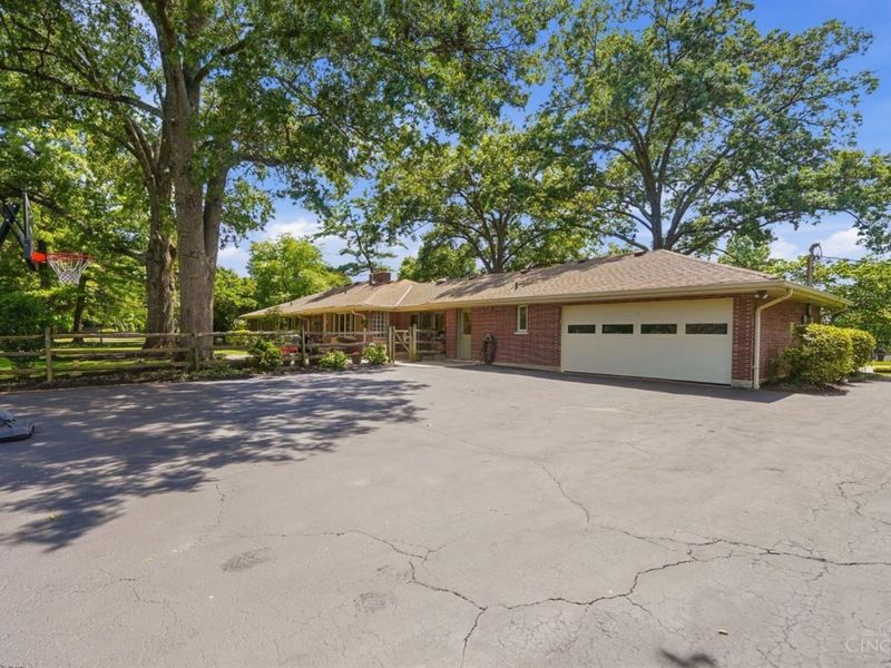 8520 Arborcrest Drive, Amberley, OH 45236 Photo 52