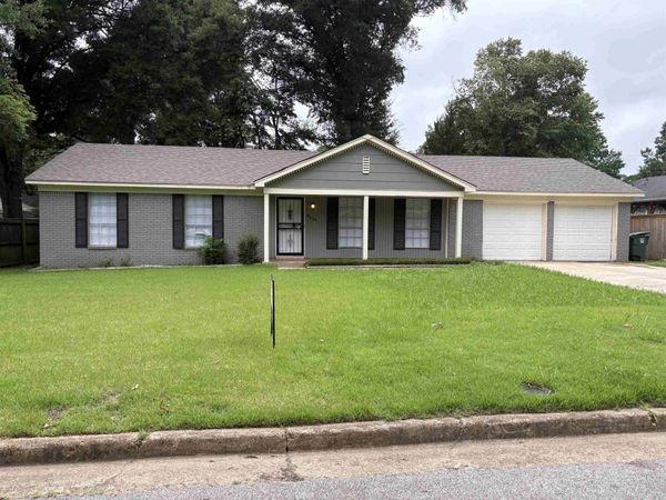2331 EASTOVER DR, Memphis, TN 38119