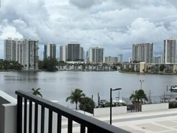 2780 NE 183rd Street, Unit 504, Aventura, FL 33160