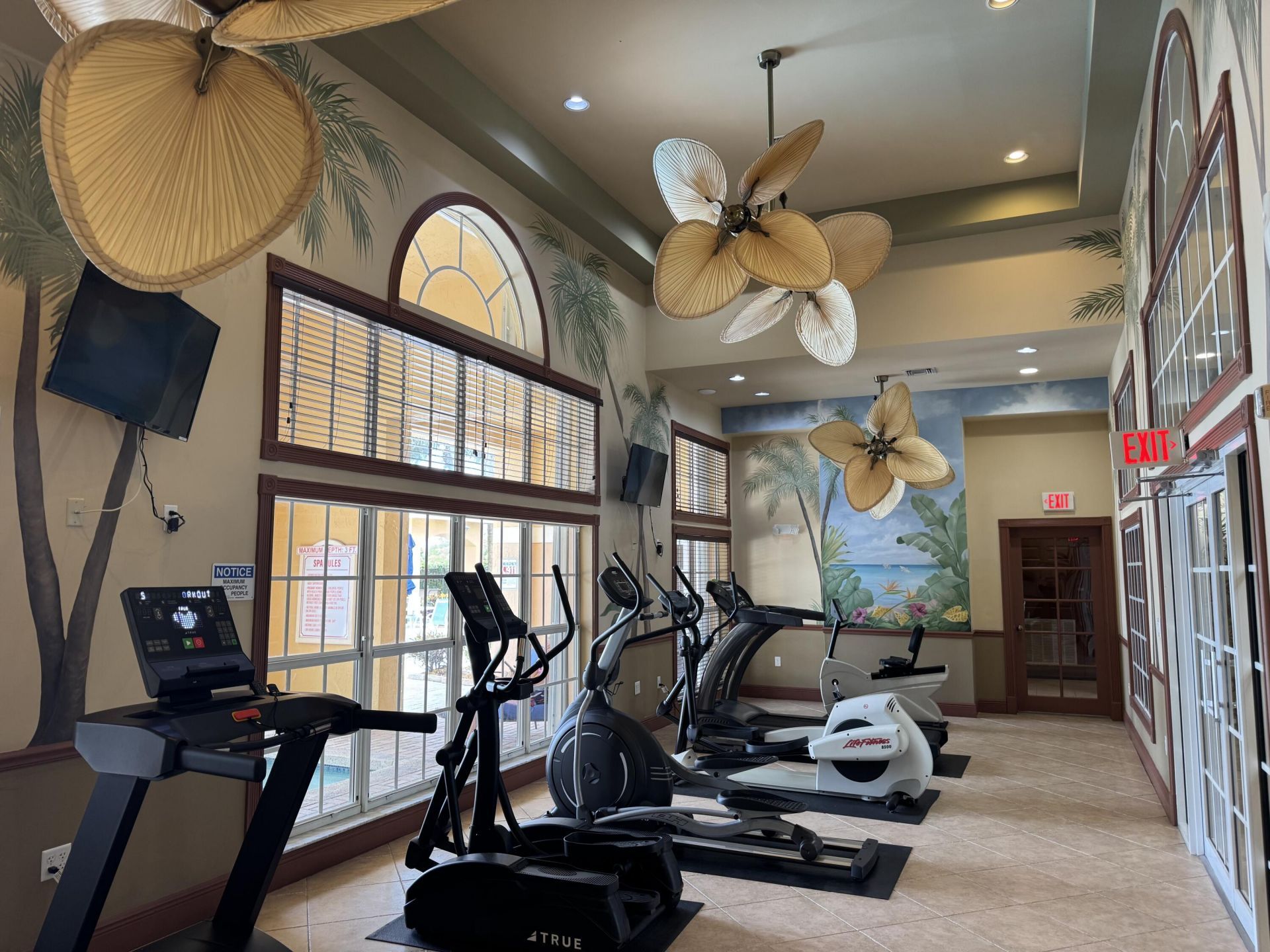 700 Scotia Drive, Unit 103, Hypoluxo, FL 33462 Photo