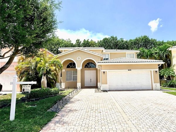 9425 NW 47th Ter , Doral, FL 33178