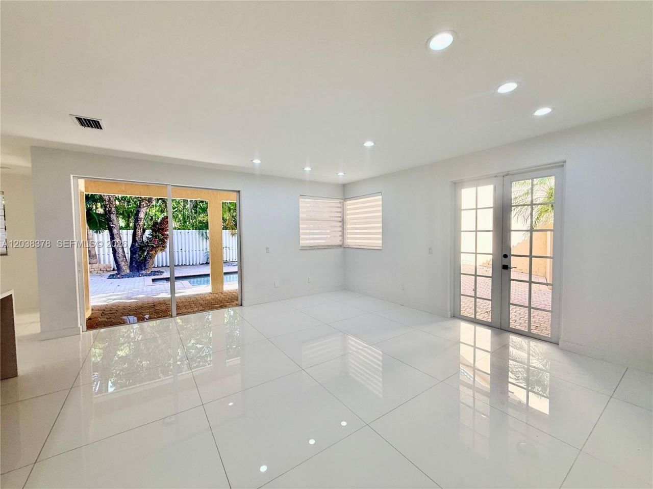 9425 NW 47th Ter , Doral, FL 33178 Photo