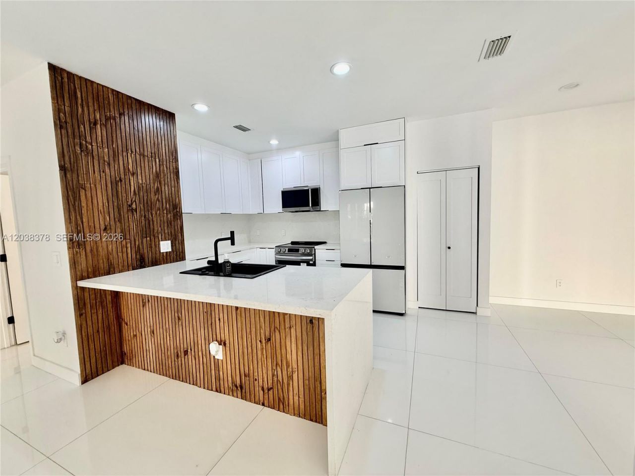 9425 NW 47th Ter , Doral, FL 33178 Photo