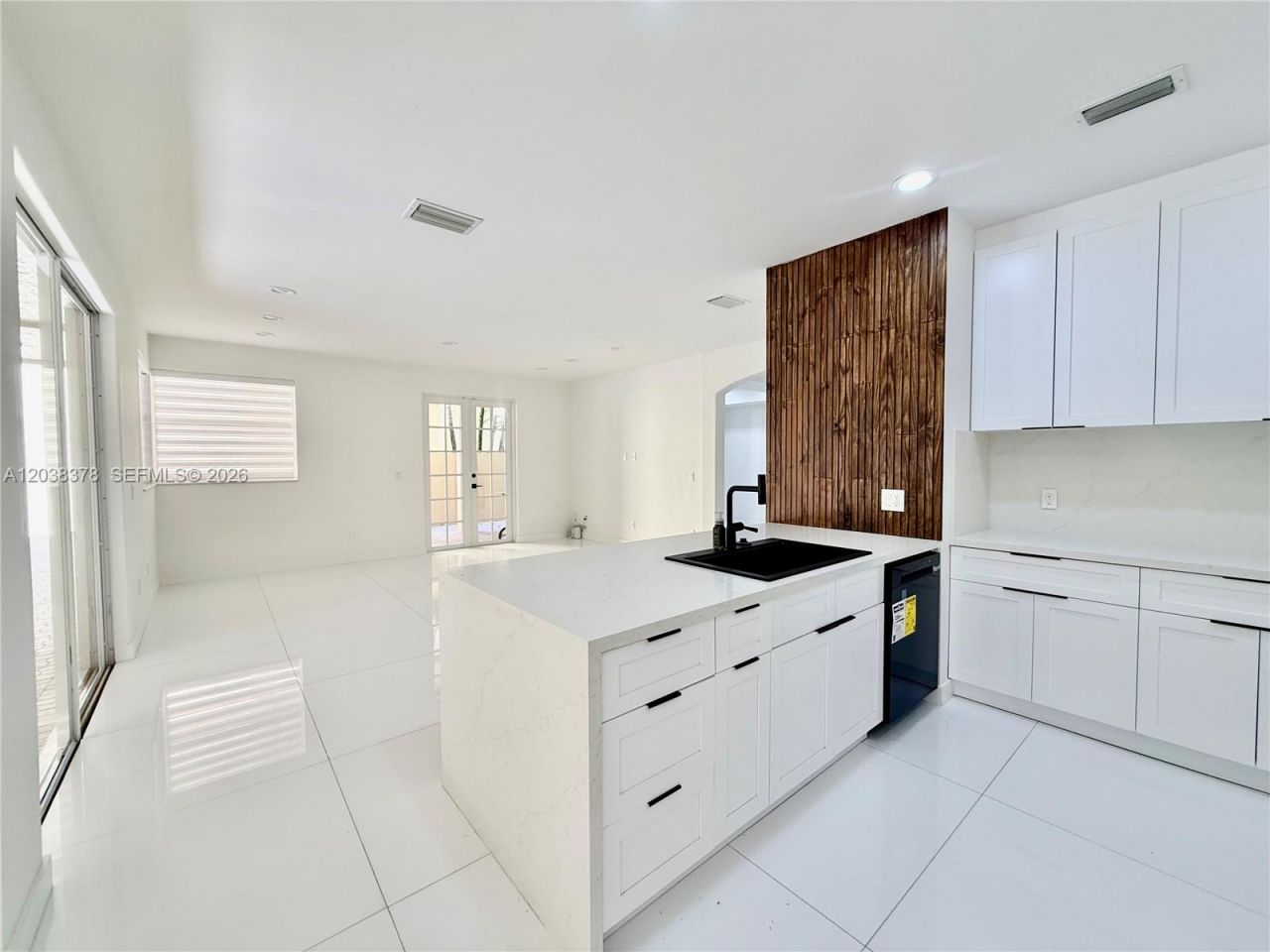 9425 NW 47th Ter , Doral, FL 33178 Photo
